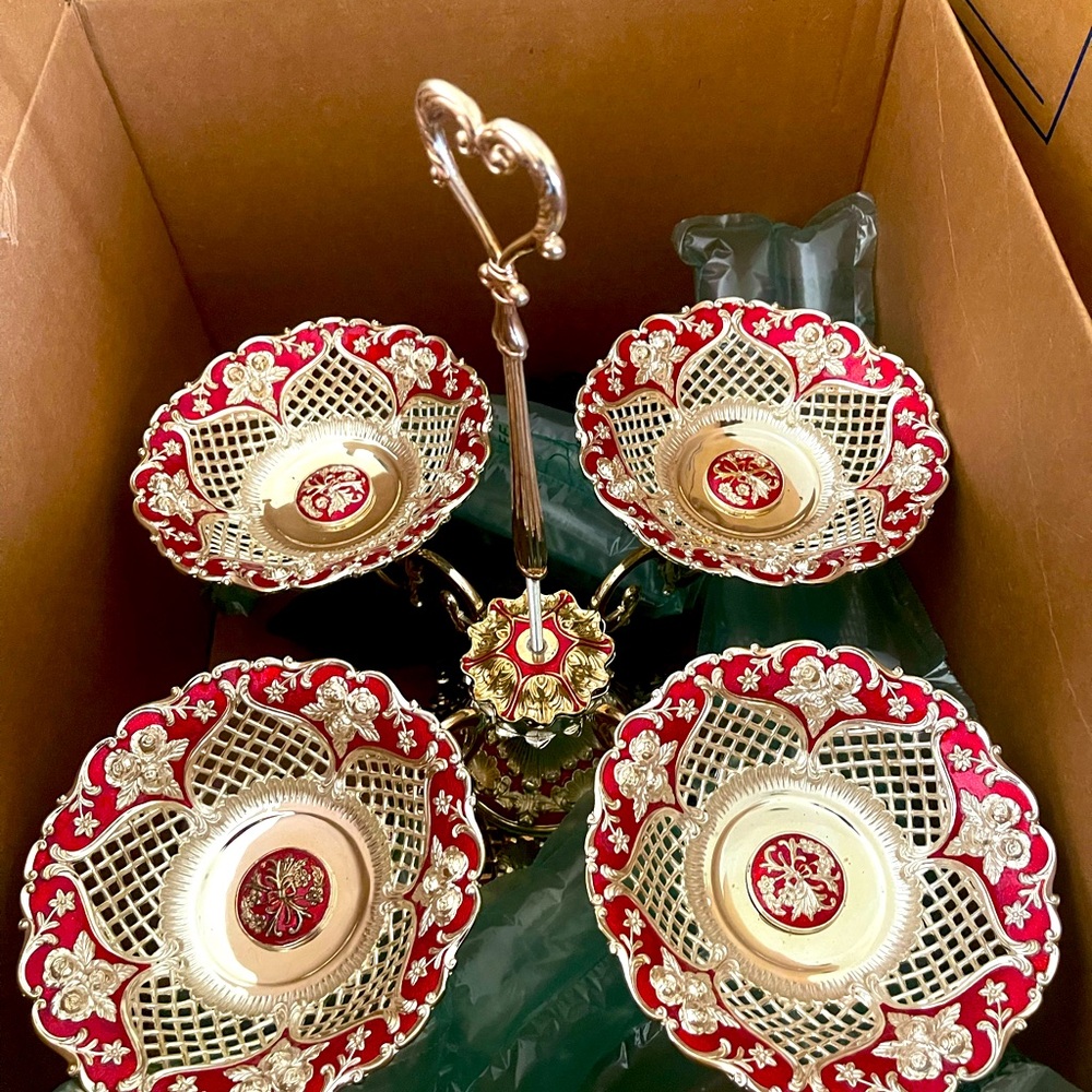Home accessory never used.
PRICE NEGOTIABLE